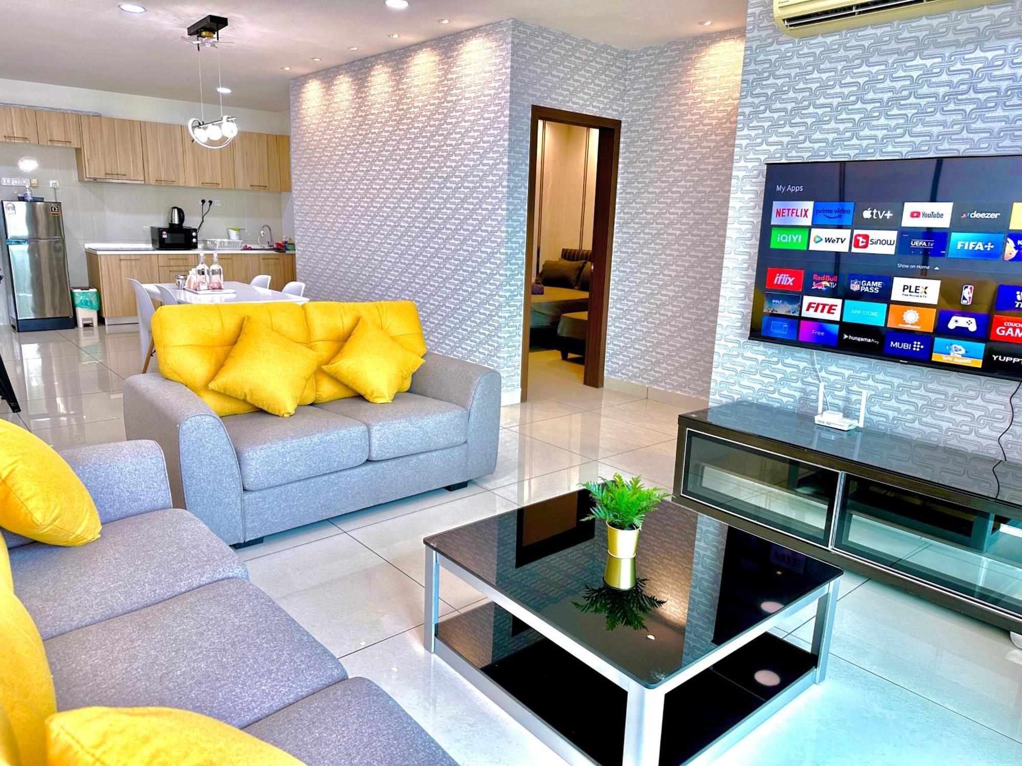 Ksl City Mall 6-10pax K25-netflix-smarttv 65inch Apartemen Johor Bahru